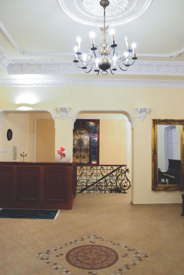 Palac Fabrykanta Myszków Екстериор снимка